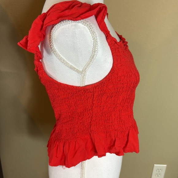Red Ruffled Women's Top size medium
Sim and Sam - Picture 5 of 8